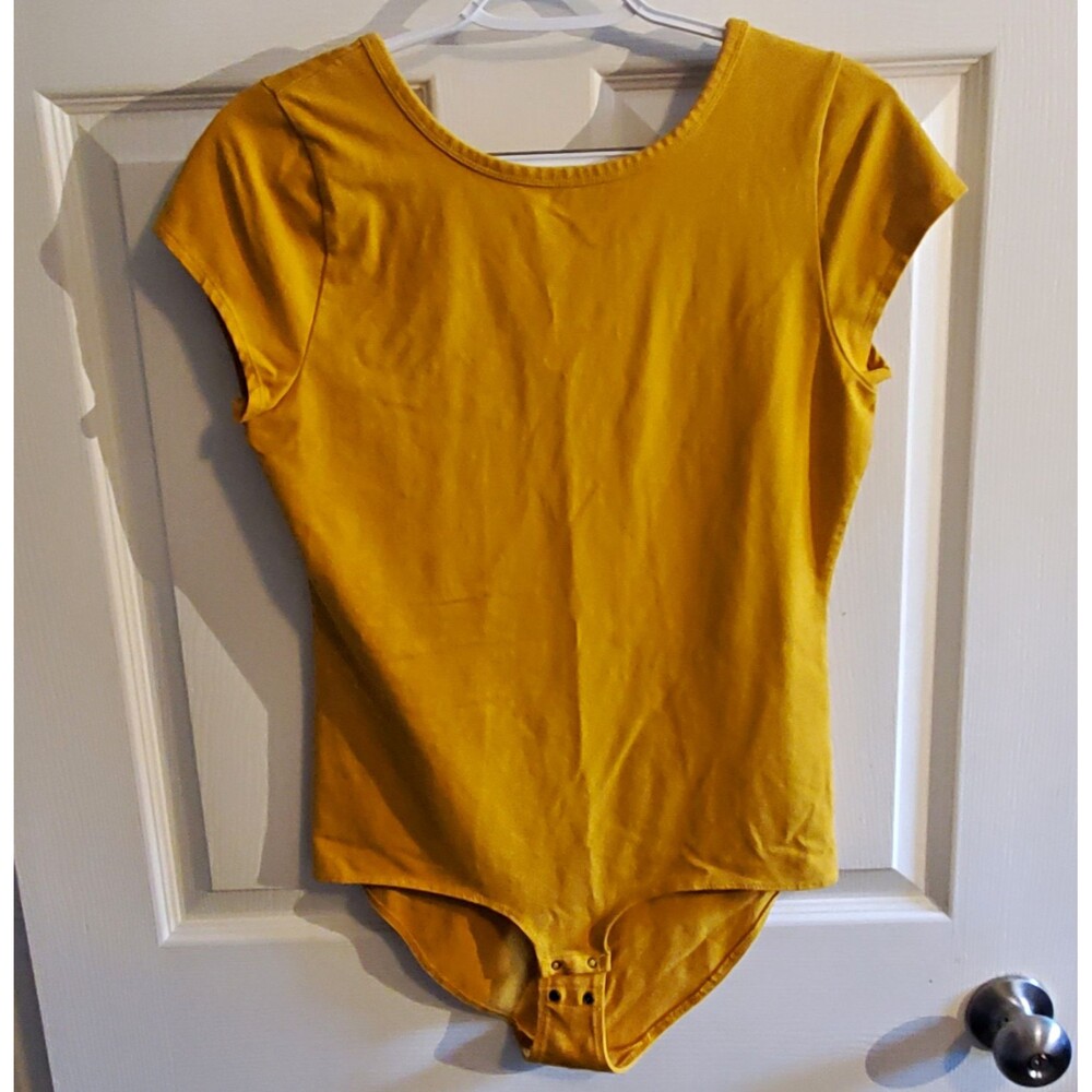 J.CREW Women’s Yellow Solid Short Sleeve Snap Bodysuit One Piece Size L